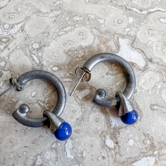 Small 90s steel hoops‎ - Picture 1 of 3